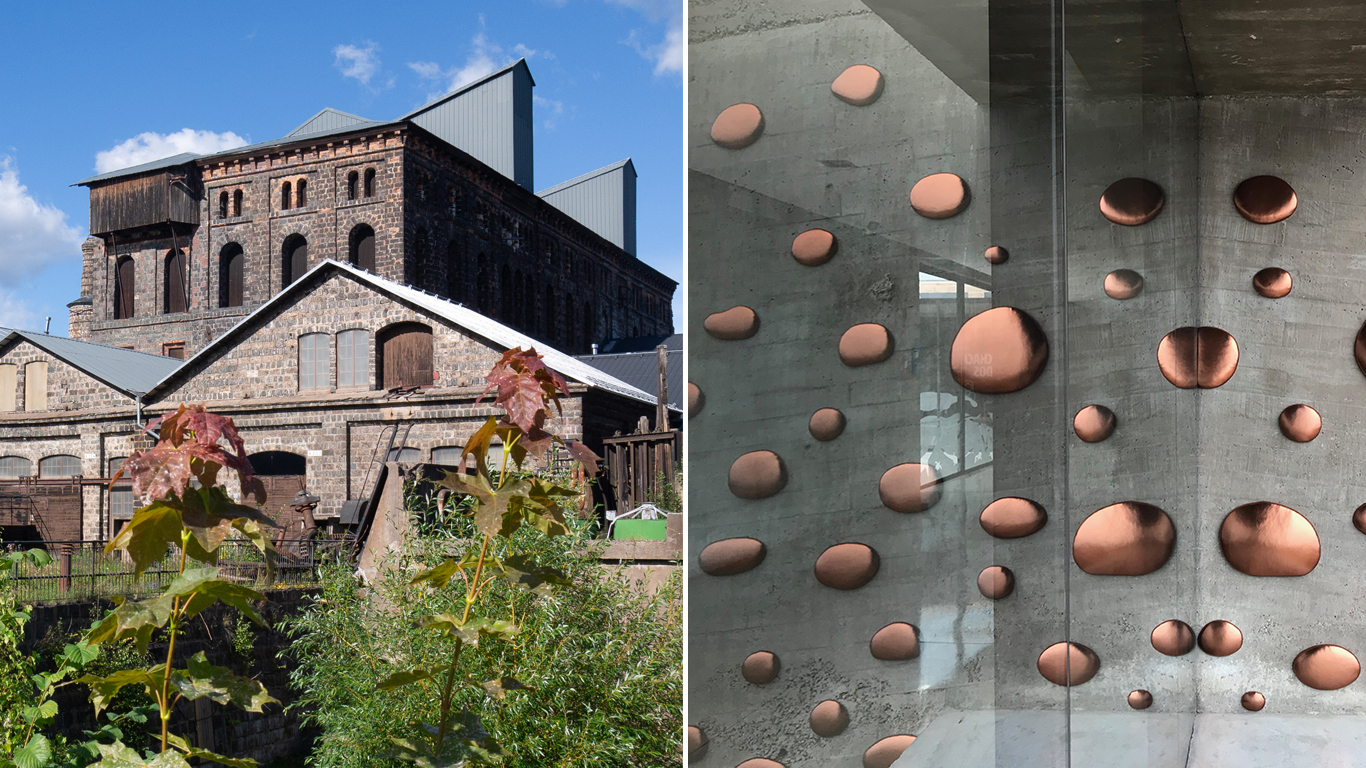 Collage: Äldre järnverksbyggnad, konstverk med kopparfärgade droppar mot grå bakgrund.