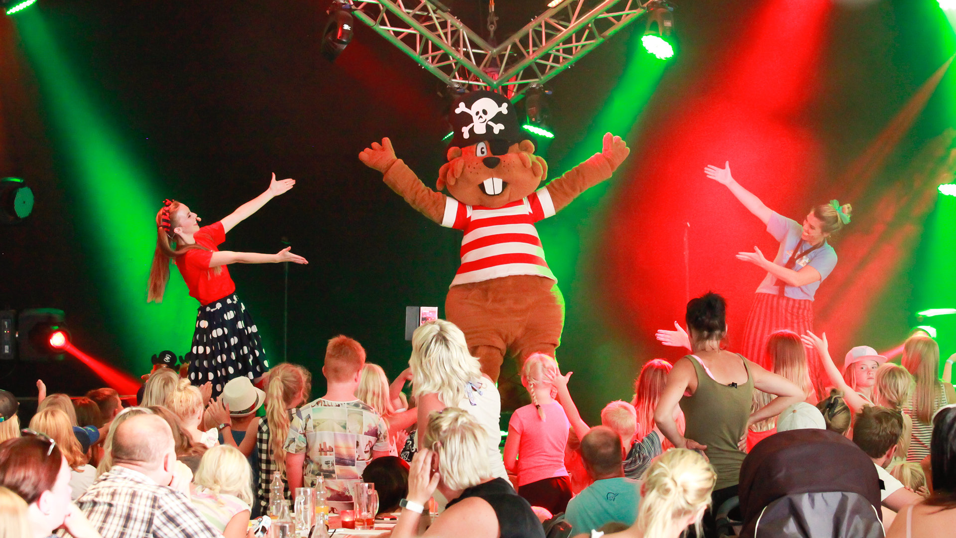 Show uppträdande på Leksand sommarland.