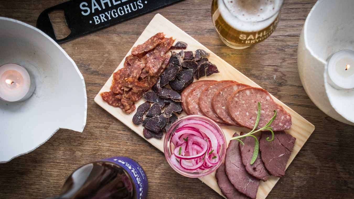 Charkbricka från Sahlins.