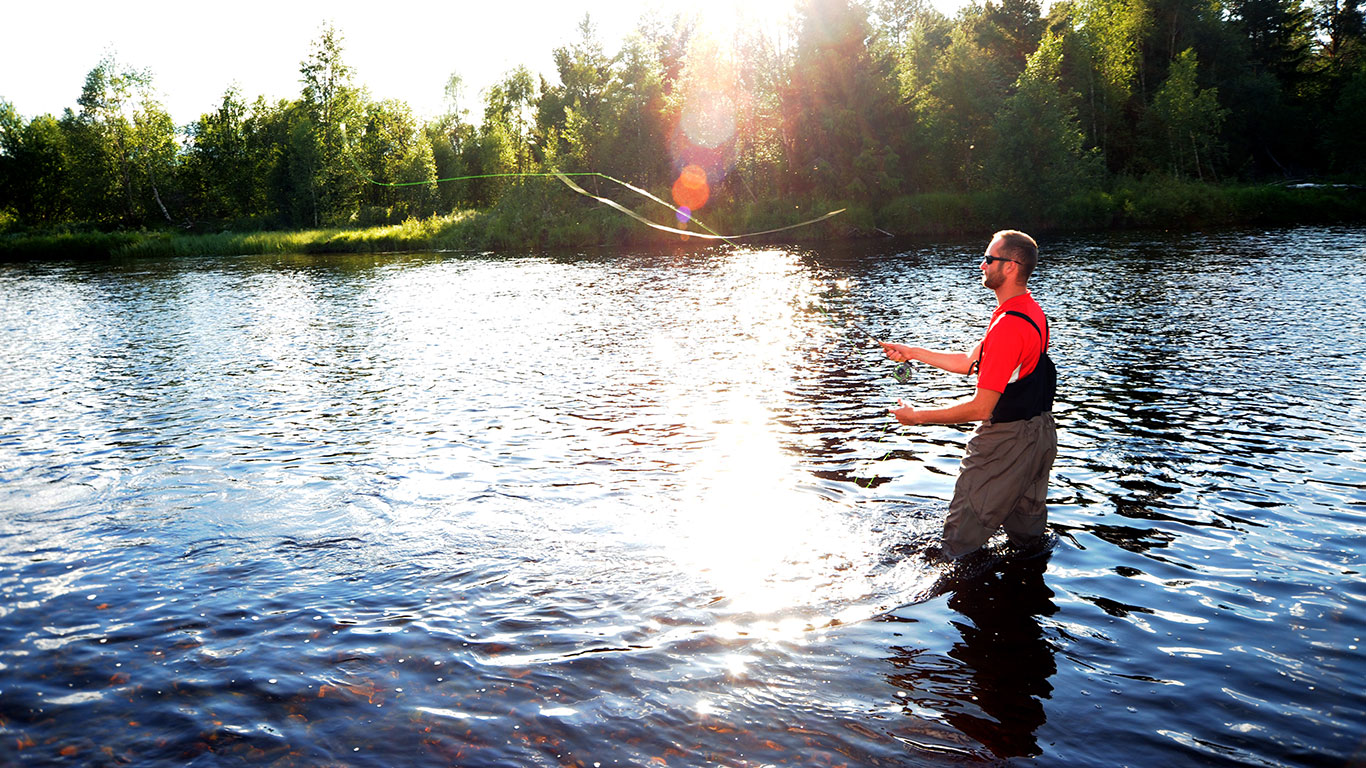 Flugfiskare kastar ut.