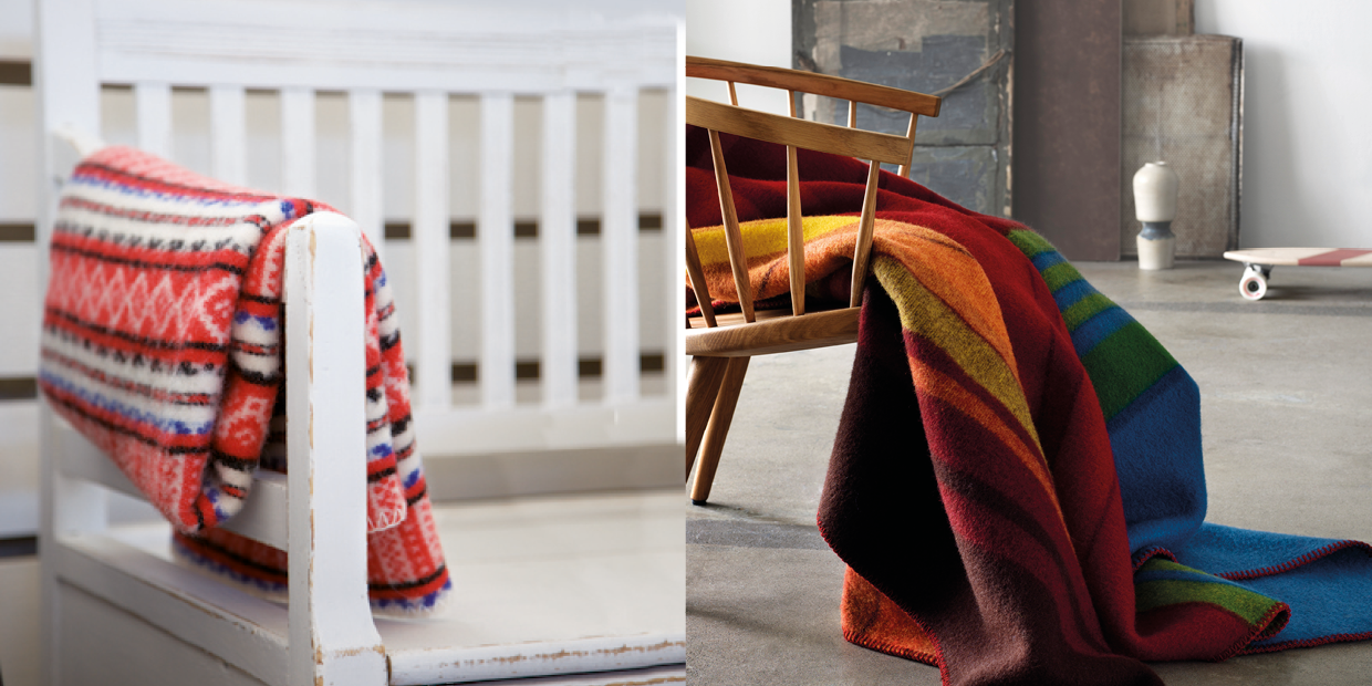 Leksandsfilt som hänger på en stol.