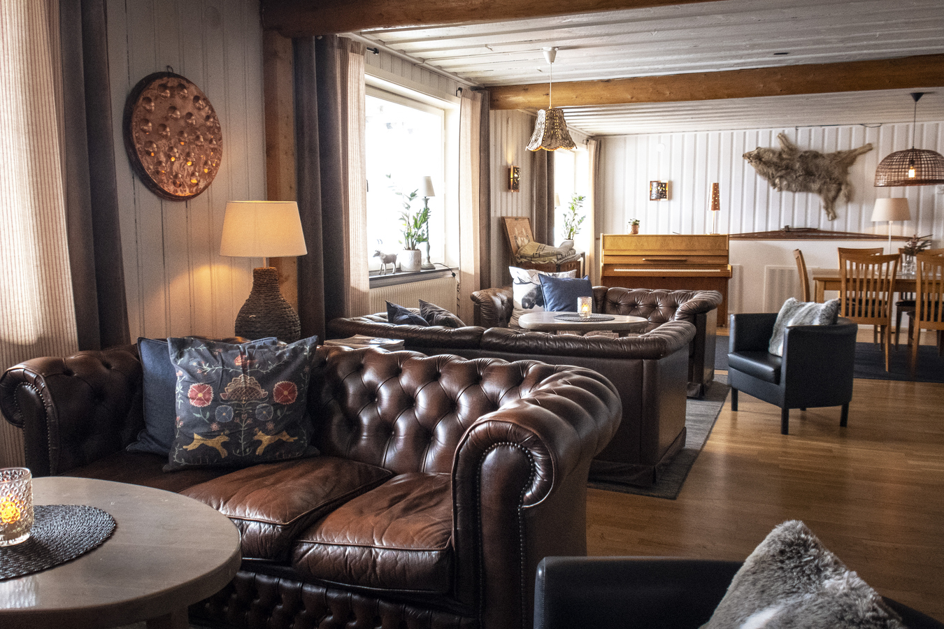 Loungerum på Lövåsgårdens Fjällhotell.