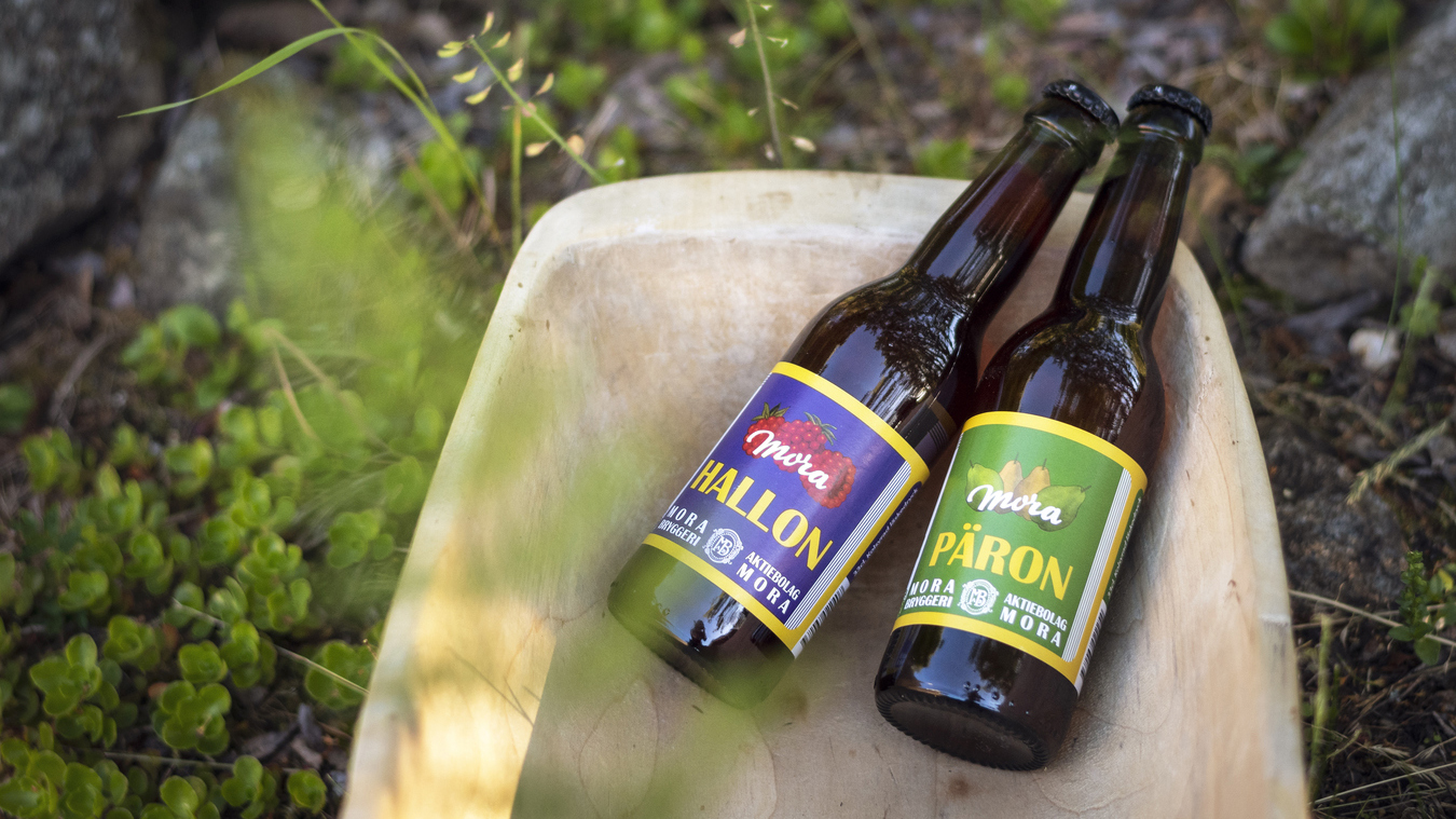Läskflaskor från Mora Bryggeri.