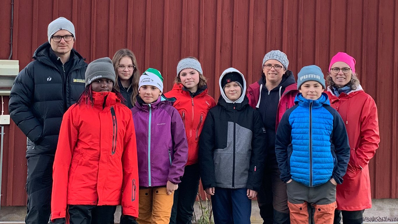 Gruppbild på de personer som var med under mörkervandringen.