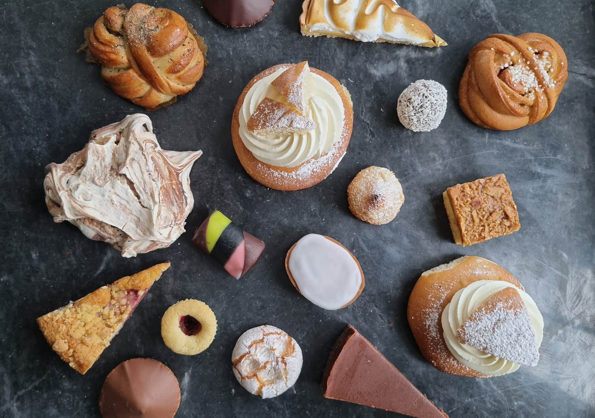 Bakverk från Ryggåsstugan