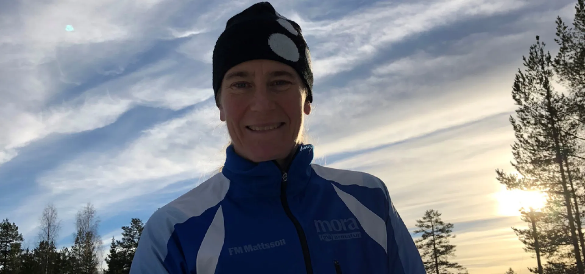 Porträttbild på Elin Ek.