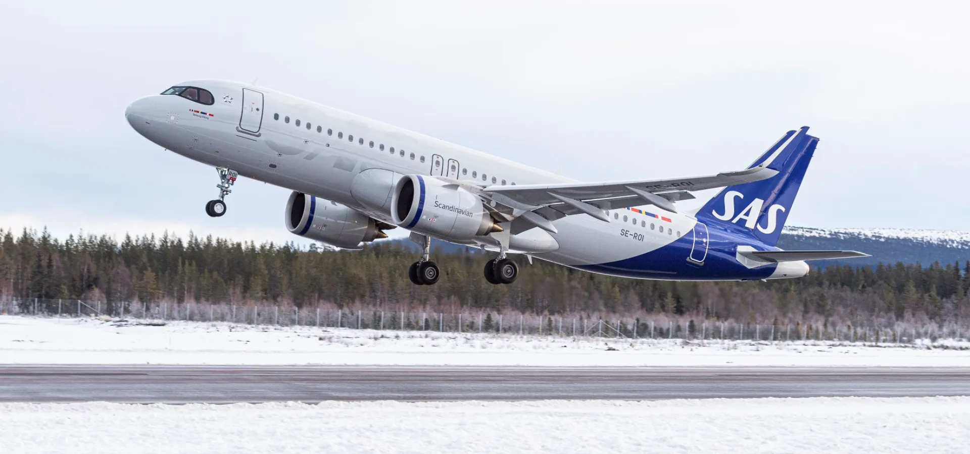 Flygplan på flygplatsen Scandinavian Mountains Airport i Sälen.