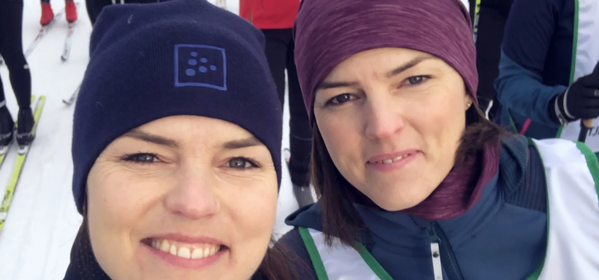 Porträttbild på systrarna Kallur.