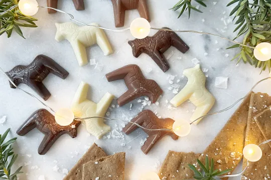 Choklad formade som Dalahästar.