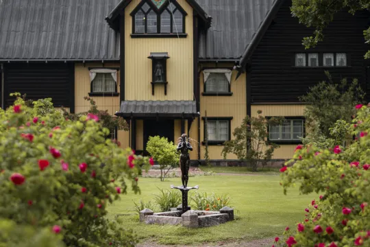 The garden infront of the house of Anders Zorn.