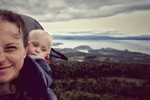 Pernilla Wåhlin Norén på vandring.