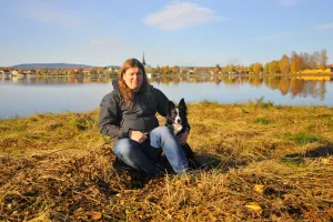 Mats Loman tillsammans med sin hund.