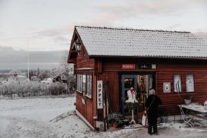 Hantverksbod i Tällberg under jul.
