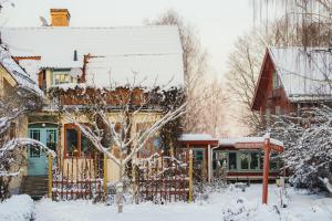 En vintrigt hus.