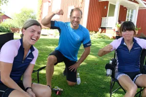 Daniel Tynell cyklade Hemmavasan tillsammans med Susanna och Jenny Kallur 2020.