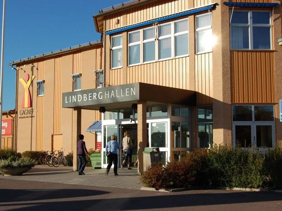 The entrance to Lindberghallen.