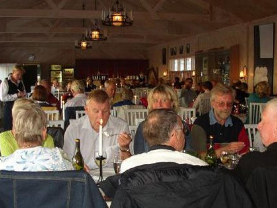 Guests in the restaurant.