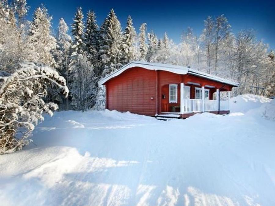 A red small cabin.