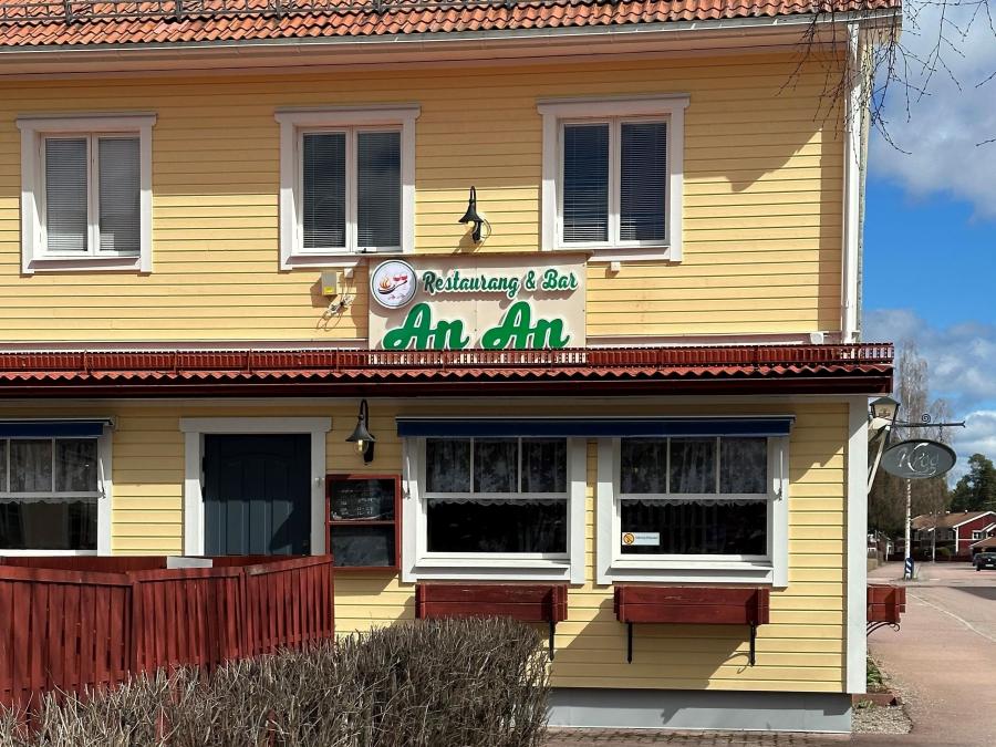 Exterior of an restaurant in Rättvik.