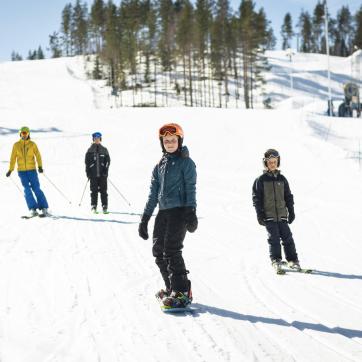 Alpine skiing in Falun.