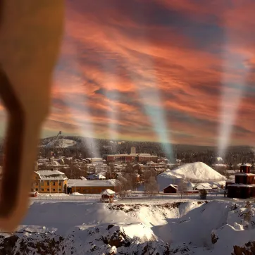 Rosa himmel över världsarvet Falu gruva.