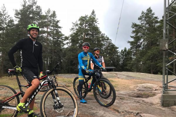 A family on mountain bikes.