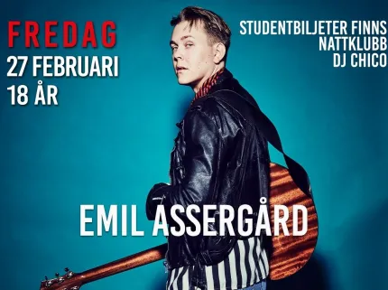 En person i skinnjacka.