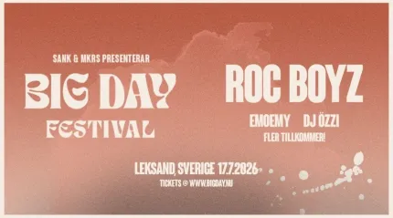 Rosa affisch med texten “Big Day Festival” och “Roc Boyz”, plus platsen Leksand och datum..