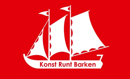 Röd bakgrund, ett vitt segelfartyg, text Konst runt Barken.