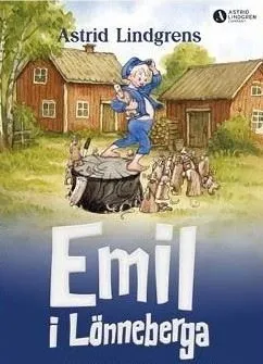 Affisch, animerad bild av Emil i blåa kläder och blå keps, han står på en stubbe, täljda träfigurer på marken runtomkring, ett rött bostadshus och en annan röd byggnad i bakgrunden, Emil i Lönneberga med vita bokstäver.