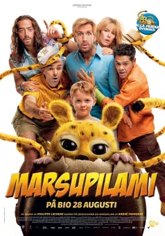 Filmaffisch med fem vuxna och ett barn runt en gul, fläckig figur med stora ögon och lång svans på vit bakgrund..