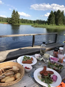 Food served on the pier.