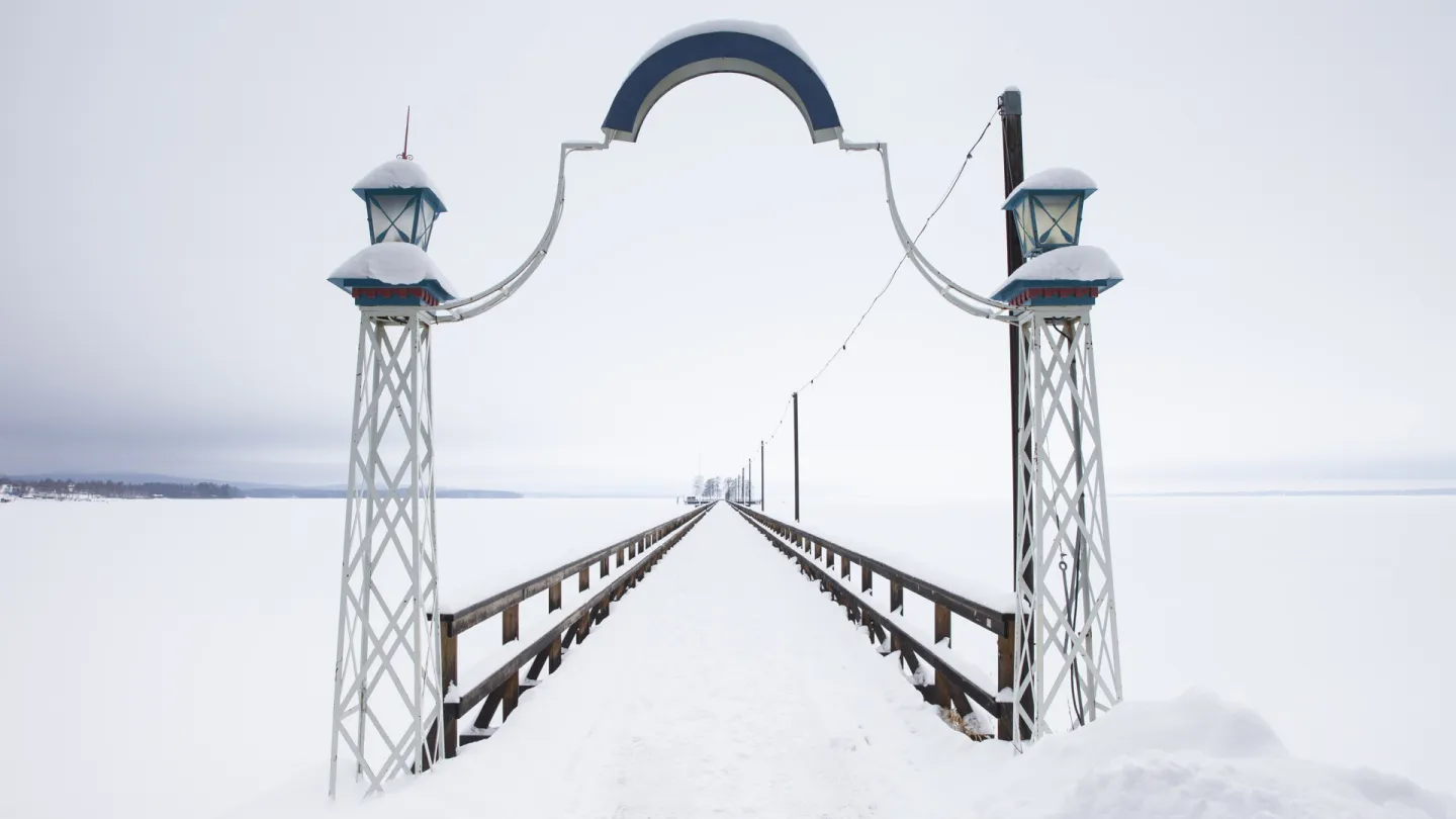Långbryggan covered with snow.